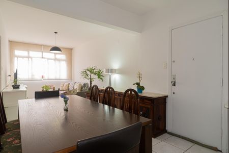 Apartamento para alugar com 86m², 2 quartos e sem vagaSala