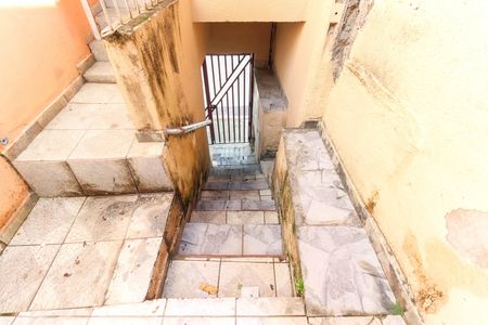 Casa para alugar com 60m², 1 quarto e 2 vagasQuintal