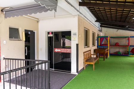 Apartamento para alugar com 100m², 2 quartos e 1 vagaÁrea comum - Salão de festas