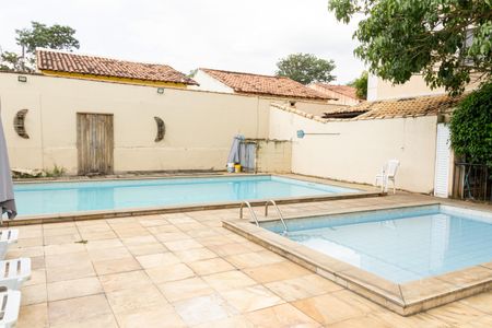 Apartamento para alugar com 100m², 2 quartos e 1 vagaÁrea comum - Piscina