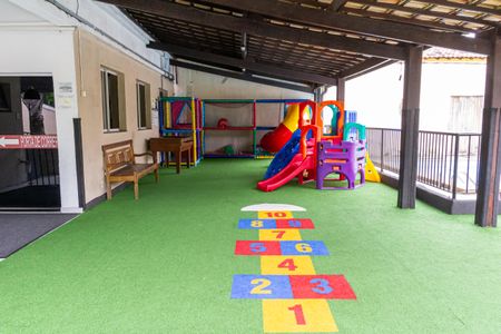 Apartamento para alugar com 100m², 2 quartos e 1 vagaÁrea comum - Playground