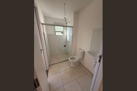 Banheiro de apartamento para alugar com 2 quartos, 47m² em Recreio dos Bandeirantes, Rio de Janeiro