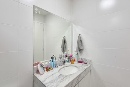 Apartamento à venda com 94m², 3 quartos e 2 vagasBanheiro Social