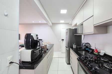 Apartamento à venda com 94m², 3 quartos e 2 vagasCozinha - Armários