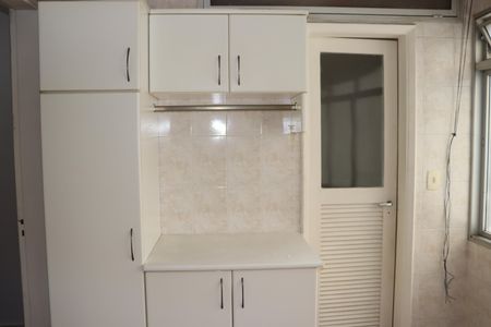 Apartamento à venda com 140m², 4 quartos e 1 vagaÁrea de Serviço