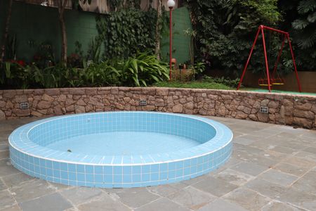 Apartamento à venda com 140m², 4 quartos e 1 vagaPiscina