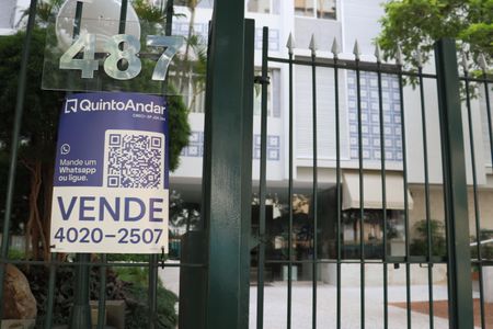 Apartamento à venda com 140m², 4 quartos e 1 vagaFachada