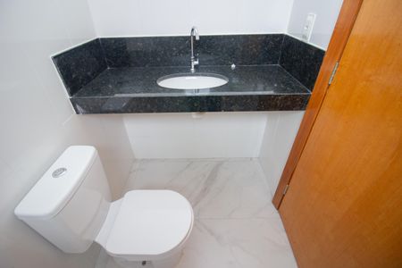 Apartamento à venda com 74m², 3 quartos e 1 vagaBanheiro da Suíte