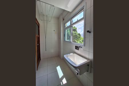 Apartamento à venda com 86m², 2 quartos e 2 vagasÁrea de Serviço