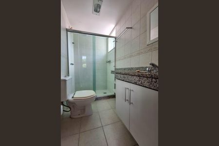 Apartamento à venda com 86m², 2 quartos e 2 vagasBanheiro da Suíte 1