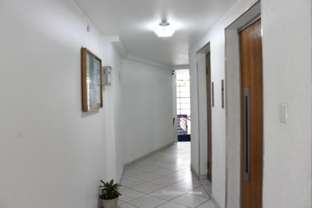 Apartamento à venda com 43m², 1 quarto e 1 vaga Apartamento à venda com 43m², 1 quarto e 1 vagaElevadores