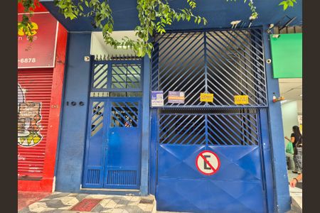 Apartamento à venda com 43m², 1 quarto e 1 vaga Apartamento à venda com 43m², 1 quarto e 1 vagaFachada do Prédio com a Placa do QuintoAndar