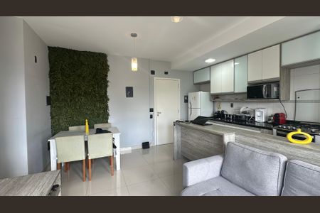 Sala de apartamento para alugar com 1 quarto, 44m² em Melville Empresarial Ii, Barueri