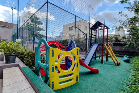 Apartamento à venda com 94m², 3 quartos e 1 vaga Apartamento à venda com 94m², 3 quartos e 1 vagaÁrea comum - Playground