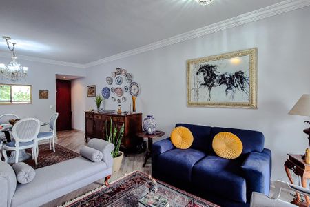 Apartamento à venda com 94m², 3 quartos e 1 vaga Apartamento à venda com 94m², 3 quartos e 1 vagaSala
