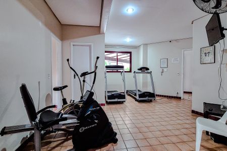 Apartamento à venda com 94m², 3 quartos e 1 vaga Apartamento à venda com 94m², 3 quartos e 1 vagaÁrea comum - Academia