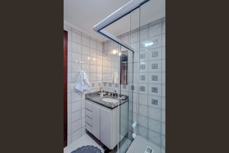 Apartamento à venda com 94m², 3 quartos e 1 vaga Apartamento à venda com 94m², 3 quartos e 1 vagaBanheiro