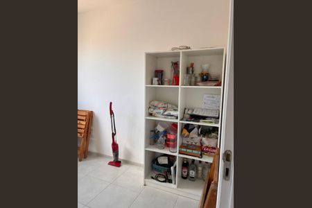 Quarto de apartamento para alugar com 2 quartos, 44m² em Campo Grande, Rio de Janeiro