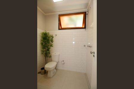 Casa para alugar com 240m², 4 quartos e 2 vagasBanheiro da Suíte 1