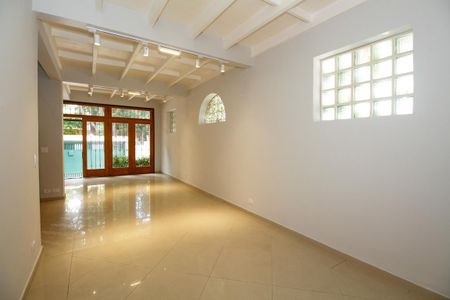 Sala de Estar de casa para alugar com 4 quartos, 240m² em Pinheiros, São Paulo