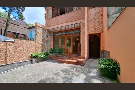 Casa para alugar com 240m², 4 quartos e 2 vagasEntrada da Casa