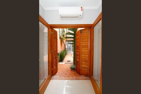 Casa para alugar com 240m², 4 quartos e 2 vagasSuíte 1