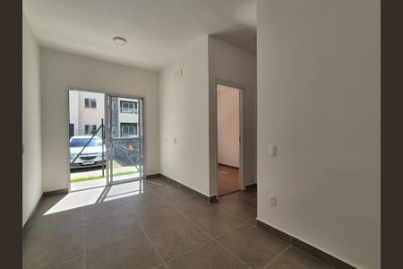 Apartamento para alugar com 65m², 2 quartos e 1 vaga Apartamento para alugar com 65m², 2 quartos e 1 vagaSala/Cozinha