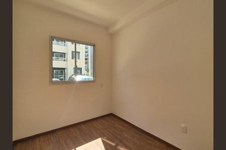 Quarto  de apartamento para alugar com 2 quartos, 65m² em Recreio dos Bandeirantes, Rio de Janeiro