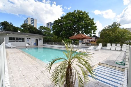 Apartamento para alugar com 75m², 3 quartos e 1 vagaÁrea comum - Piscina