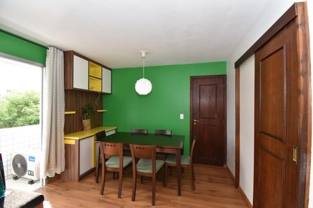 Sala de apartamento para alugar com 3 quartos, 75m² em Cabral, Curitiba