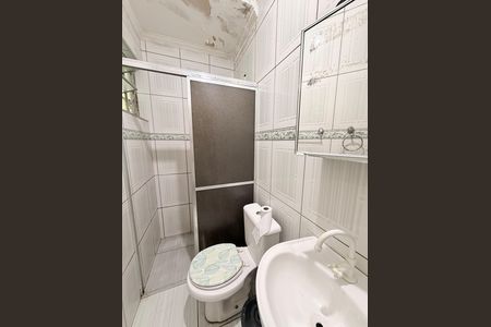 Casa à venda com 175m², 3 quartos e 2 vagasBanheiro da Suíte 2 - casa 1