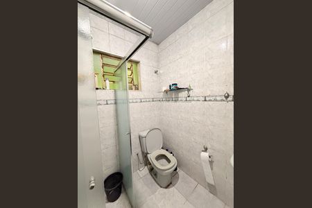 Casa à venda com 175m², 3 quartos e 2 vagasBanheiro da Suíte 1 - casa 1