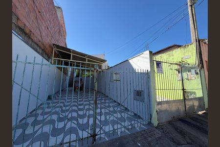 Casa à venda com 175m², 3 quartos e 2 vagasFachada