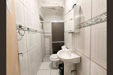 Casa à venda com 175m², 3 quartos e 2 vagasBanheiro da Suíte 2 - casa 1