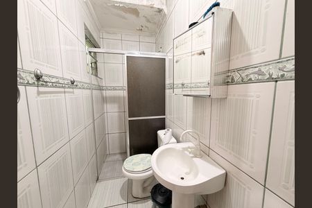 Casa à venda com 175m², 3 quartos e 2 vagasBanheiro da Suíte 2 - casa 1