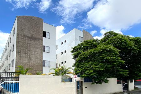 Apartamento à venda com 77m², 3 quartos e 1 vaga Apartamento à venda com 77m², 3 quartos e 1 vagaFachada