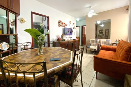 Sala de apartamento à venda com 3 quartos, 77m² em Santa Efigênia, Belo Horizonte