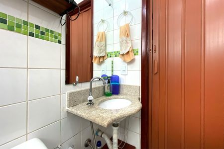 Apartamento à venda com 77m², 3 quartos e 1 vaga Apartamento à venda com 77m², 3 quartos e 1 vagaBanheiro