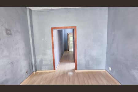 Casa à venda com 75m², 3 quartos e sem vagaSala