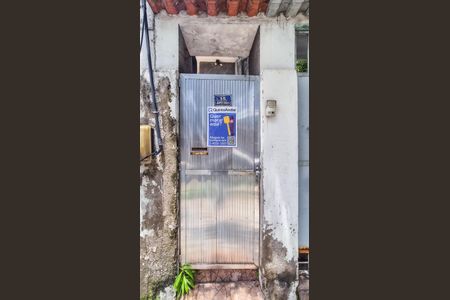 Casa à venda com 75m², 3 quartos e sem vagaPlaquinha 