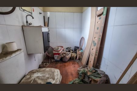 Casa à venda com 75m², 3 quartos e sem vagaBanheiro casa 2