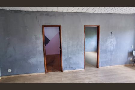 Casa à venda com 75m², 3 quartos e sem vagaSala