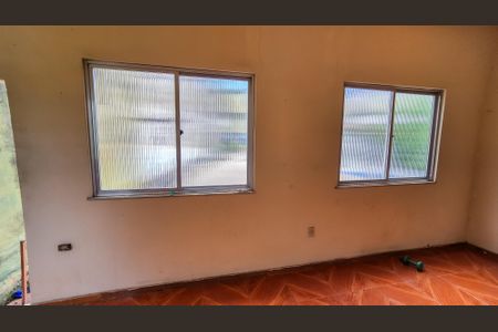 Casa à venda com 75m², 3 quartos e sem vagaÁrea de Serviço