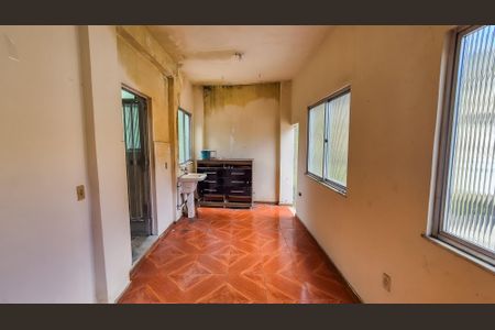 Casa à venda com 75m², 3 quartos e sem vagaÁrea de Serviço