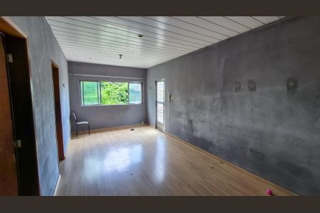 Casa à venda com 75m², 3 quartos e sem vagaSala