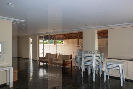 Apartamento para alugar com 64m², 2 quartos e 1 vagaÁrea comum - Salão de festas