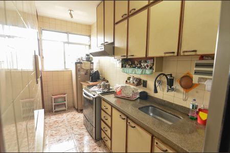 Apartamento à venda com 68m², 2 quartos e 1 vagaCozinha