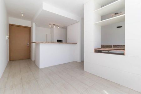 Sala  de apartamento para alugar com 1 quarto, 38m² em Três Figueiras, Porto Alegre