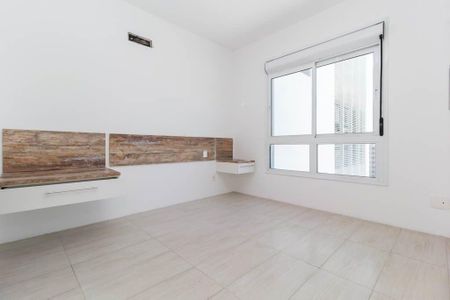 Quarto  de apartamento para alugar com 1 quarto, 38m² em Três Figueiras, Porto Alegre