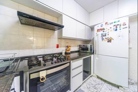 Casa à venda com 204m², 4 quartos e 2 vagasCozinha 